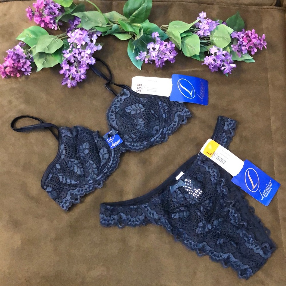 Bundle New Navy lace bra 36B and panty L